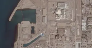 ইরান থেকে রুশ পারমাণবিক কেন্দ্রের কর্মীদের সরিয়ে নেয়া শুরু